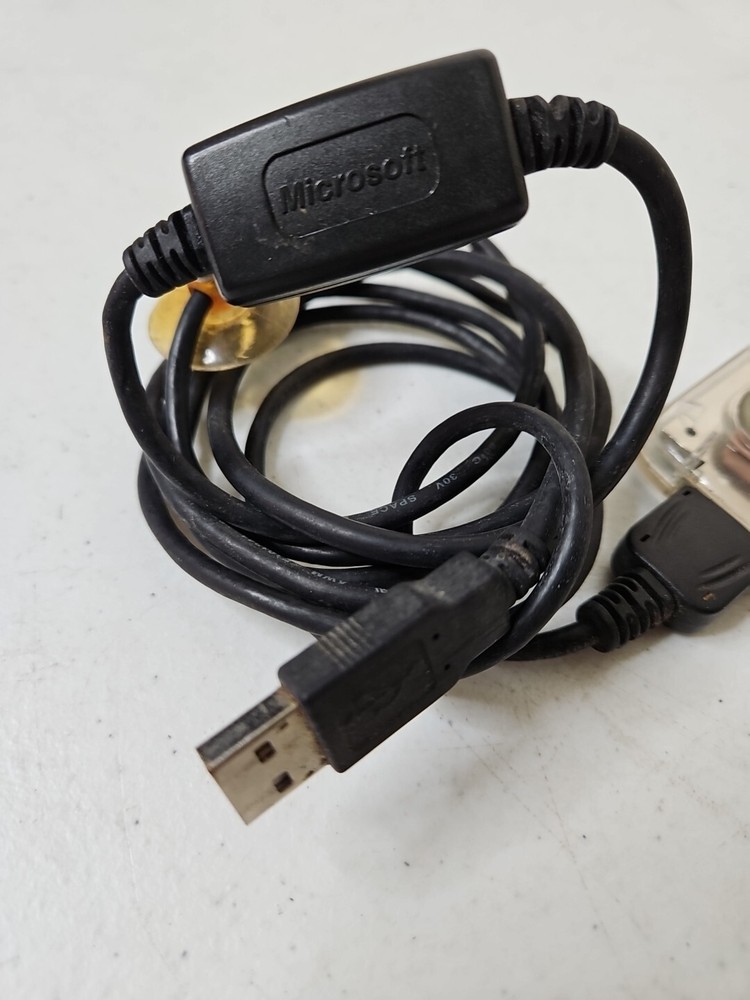 Microsoft GPS-500 GPS Receiver with USB Cable