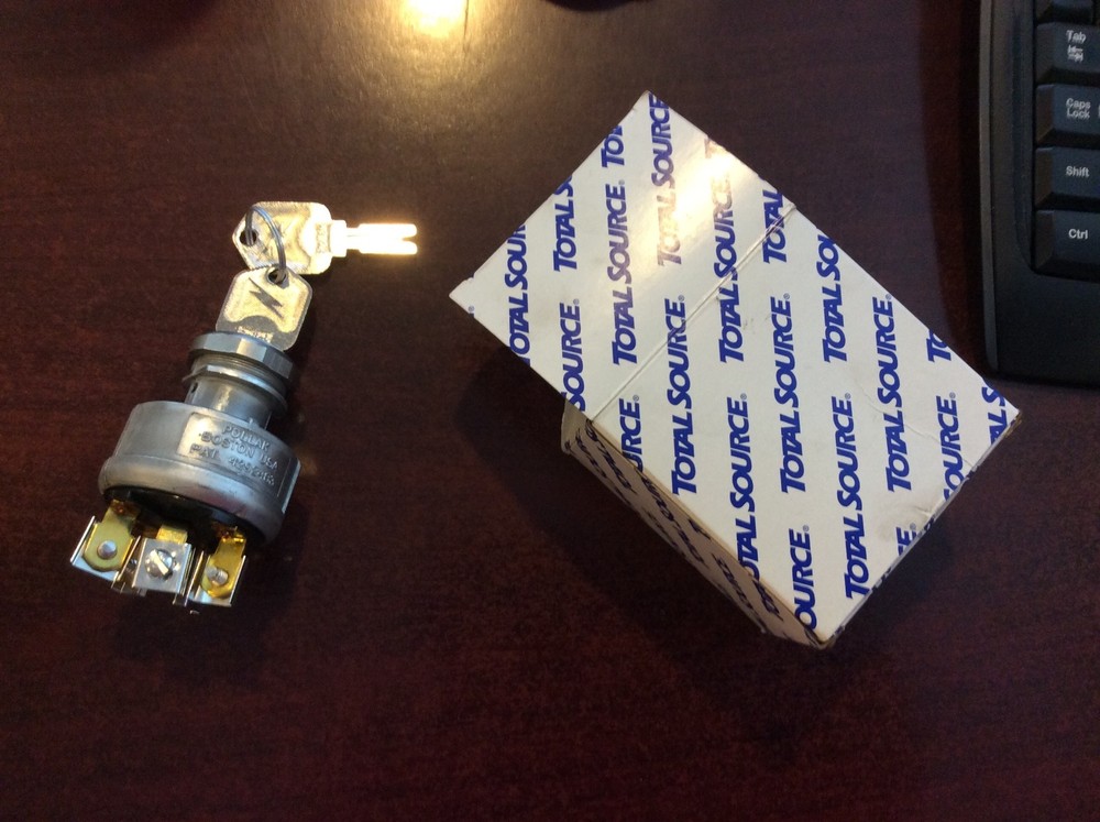 Hyster  FORKLIFT IGNITION SWITCH, # 272041 universal ignition switch