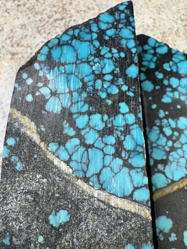 Stabilized hubei turquoise rough cloud mountain