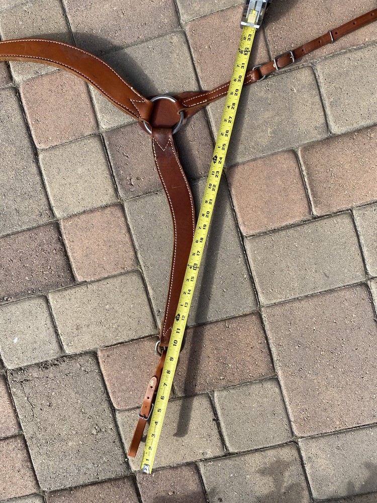 Light Tan breast collar