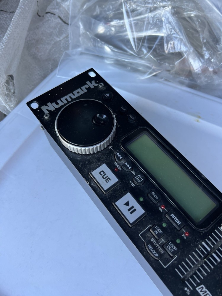 NUMARK MP302 Professional Dual MP3 CD Player With Controller Untested