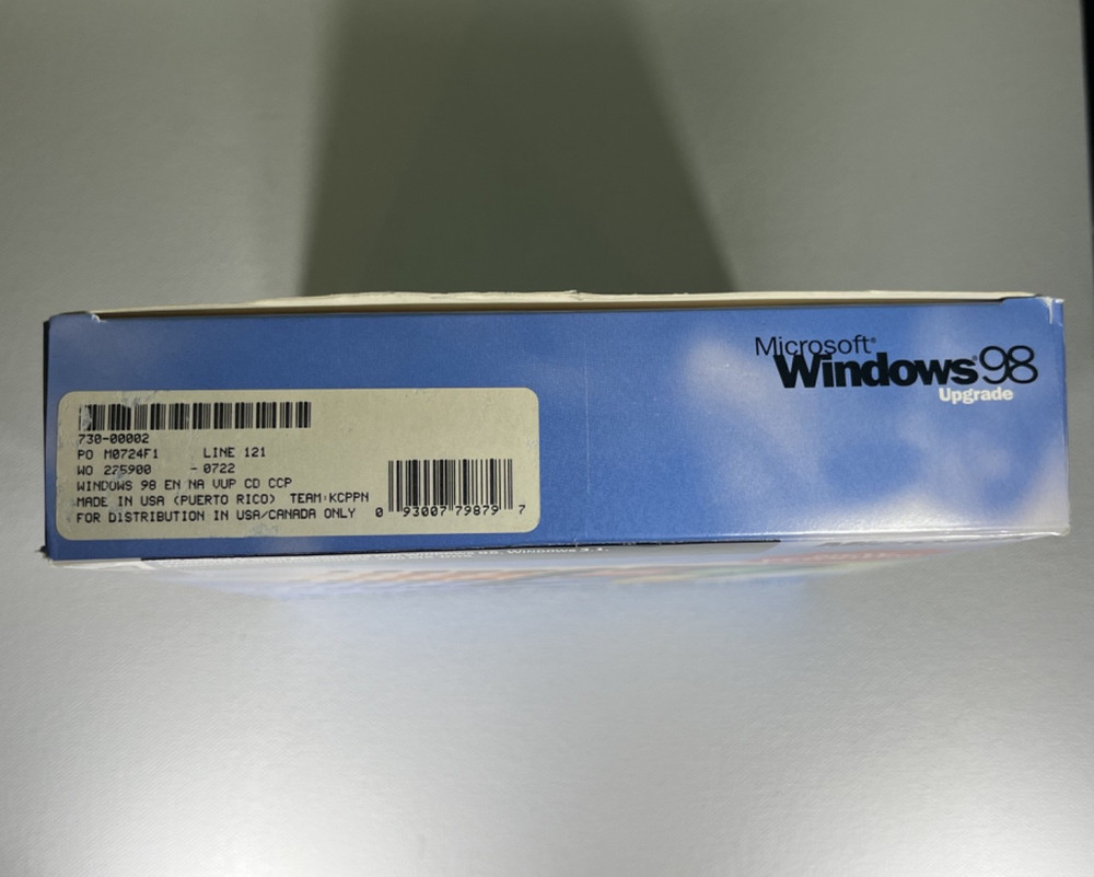 Microsoft Windows 98 Upgrade Big Box: CD, Key Code, Book, Ad inserts