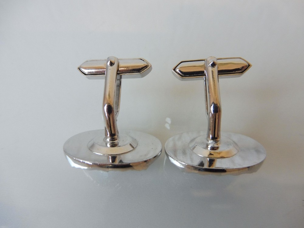 Beautiful Trendy Cufflinks ____ Silver Plated_