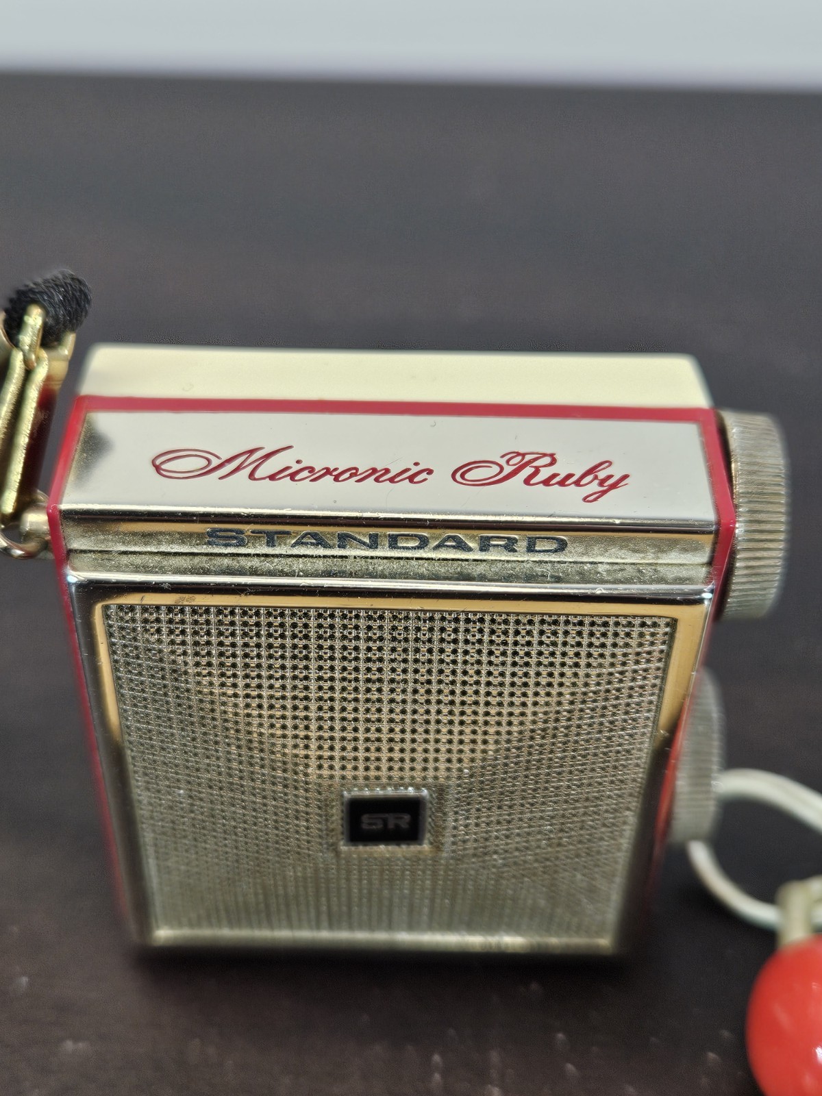 1962 Standard Micronic Ruby Micro Transistor Radio, Model SR-G430, 7 Transistors