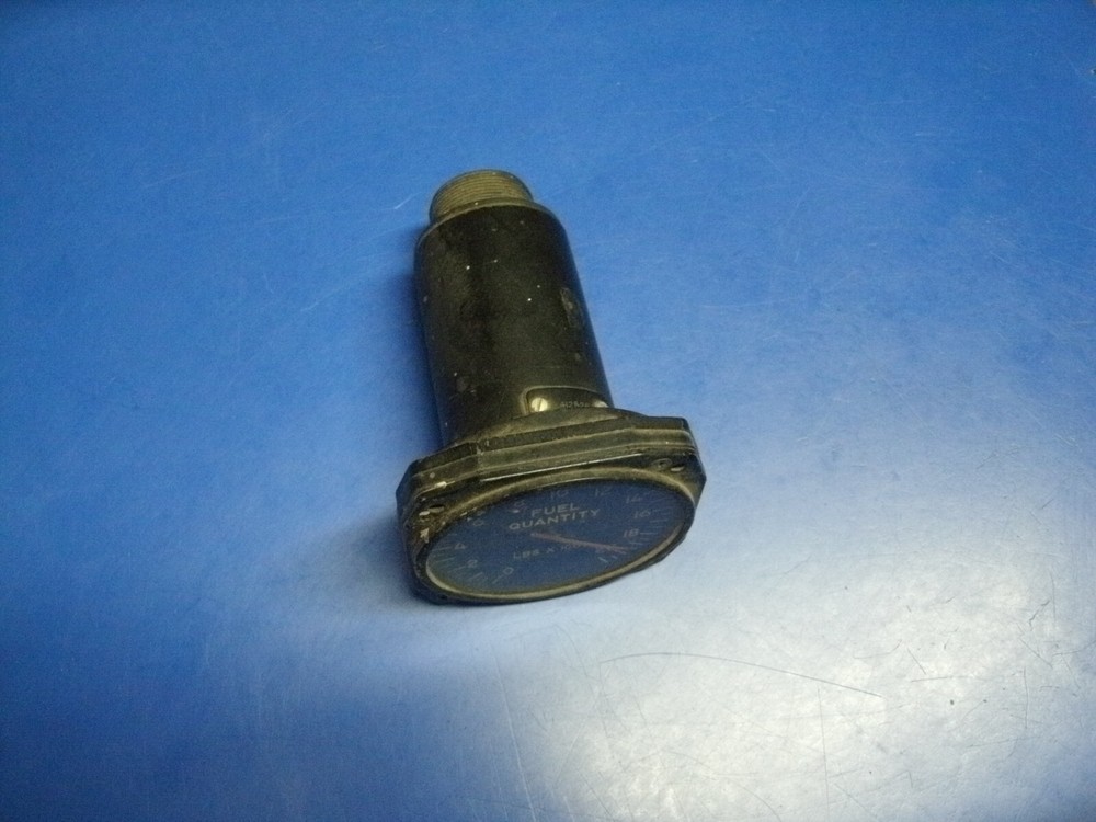 AIRCRAFT GAUGE FUEL QUANTITY