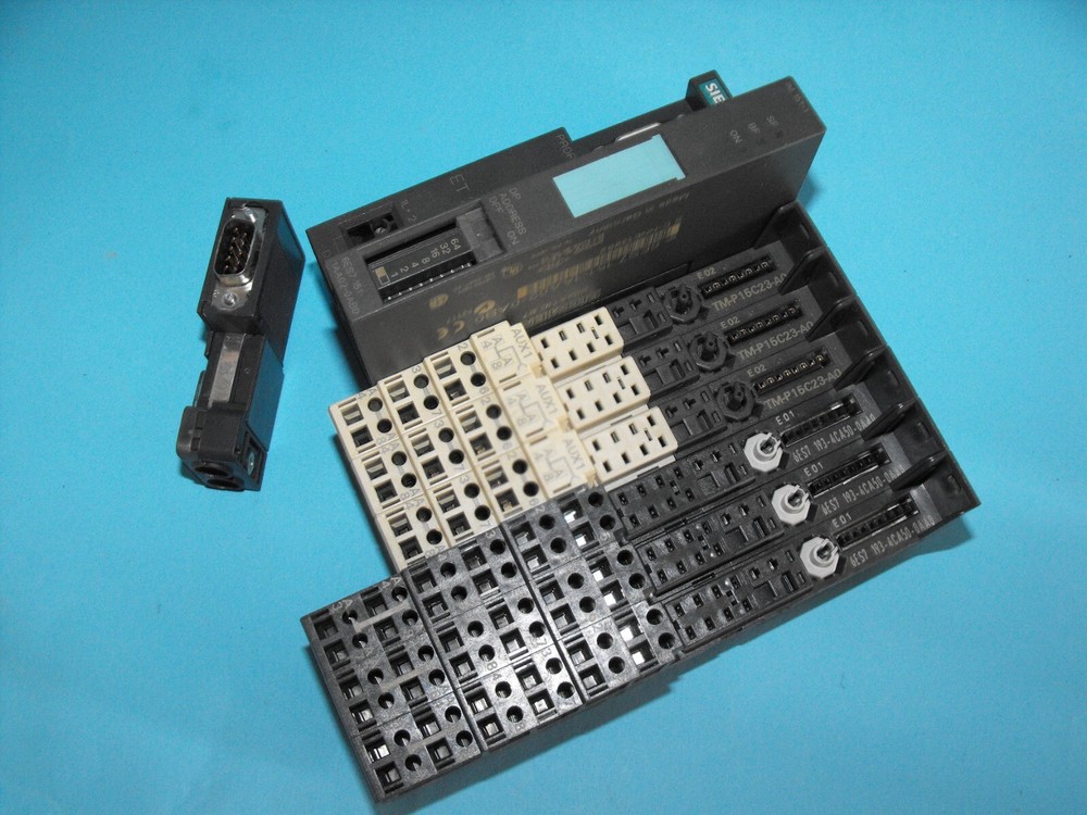 SIEMENS 6ES7151-1AA02-0AB0.SIMATIC DP INTERFACE MODULE.ET200.+TMP15C23-A.USED