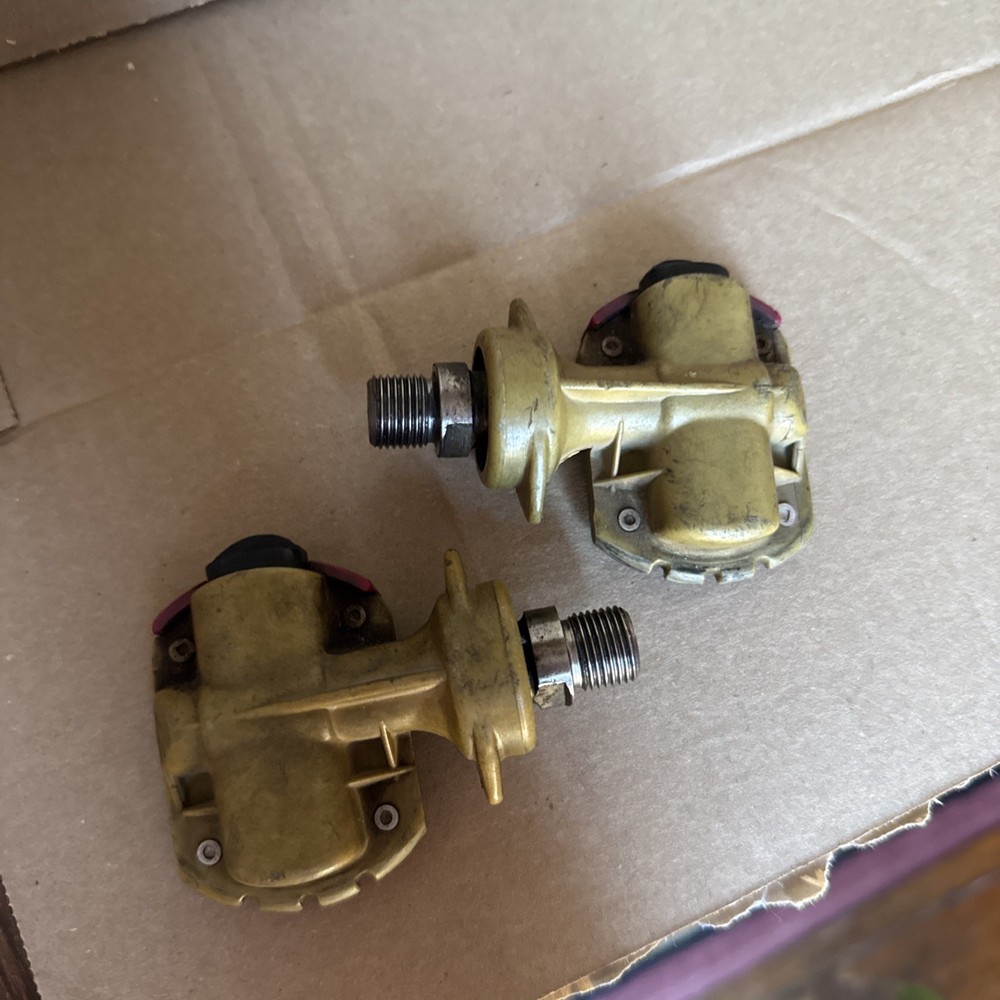 SAMPSON red and yellow clipless pedals