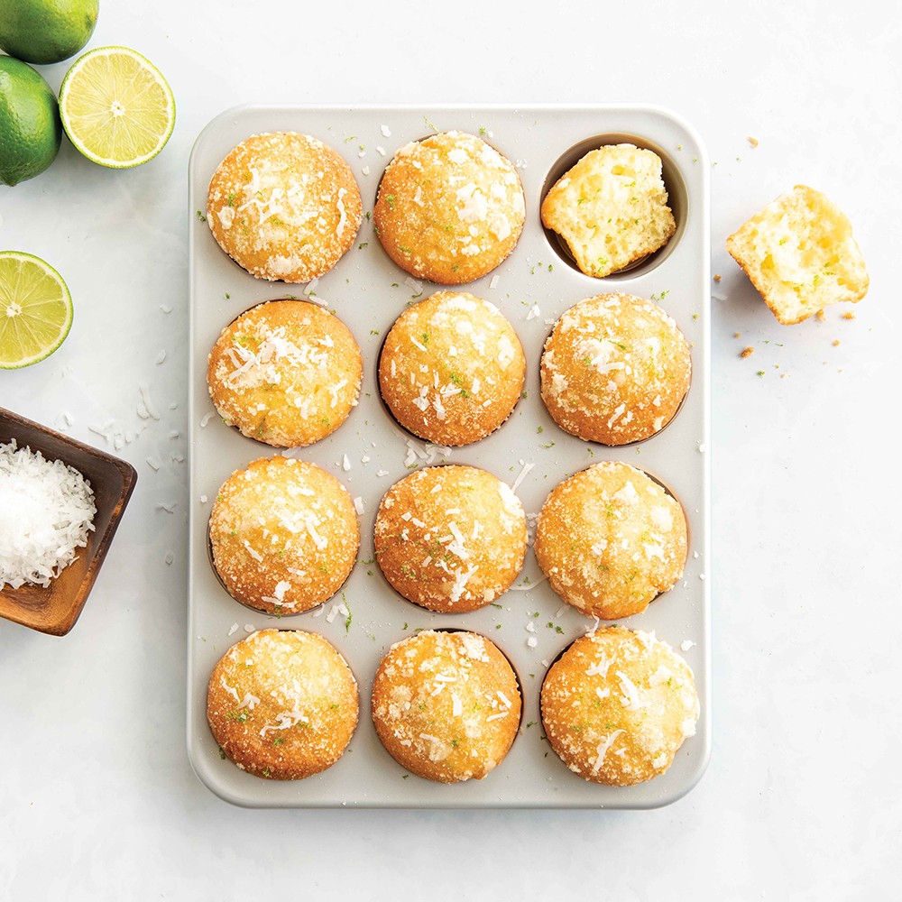 Nordic Ware Brilliant Bakeware Essential Nonstick Baking Pan Set