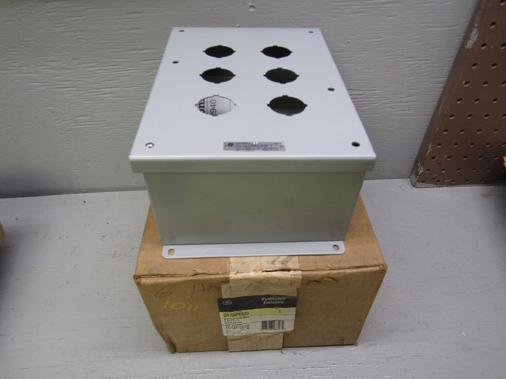 GE C104PEG23 Push Button Enclosure 6 Hole
