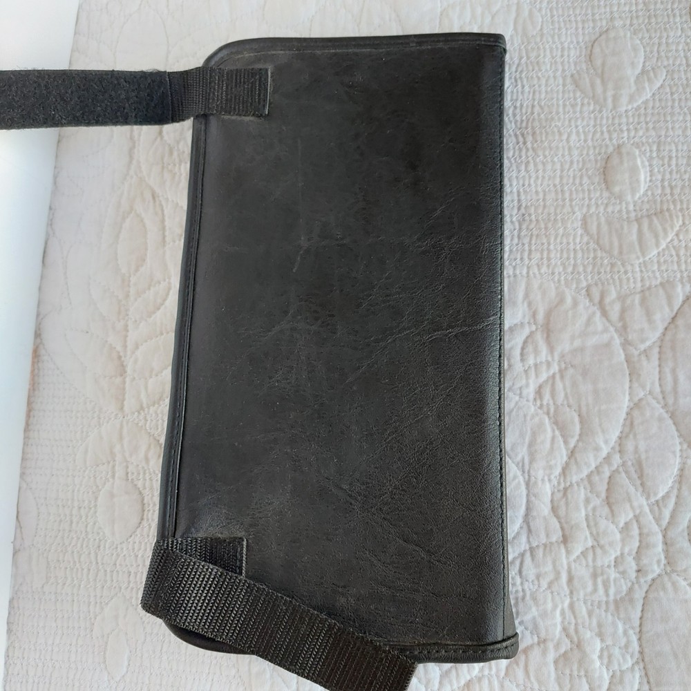 VTG Case Logic 10 CD Disc Visor Holder Hook & Loop Closures & 5 CDs/DVD Untested