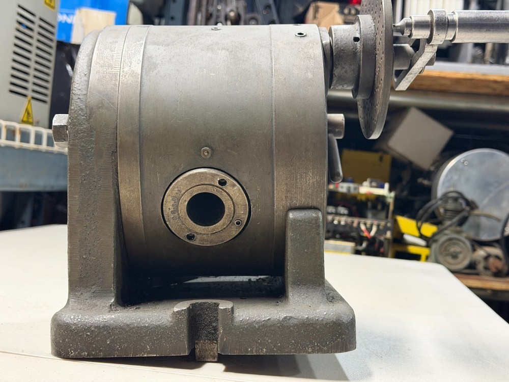 L W Chuck Co dividing head
