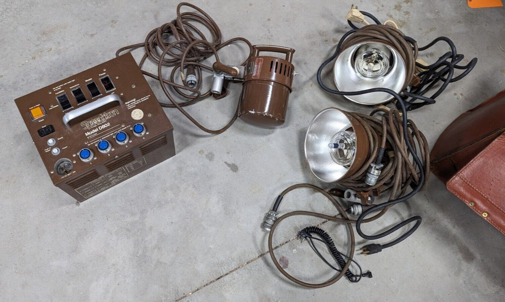 Speedotron D802 2 Light Studio Package