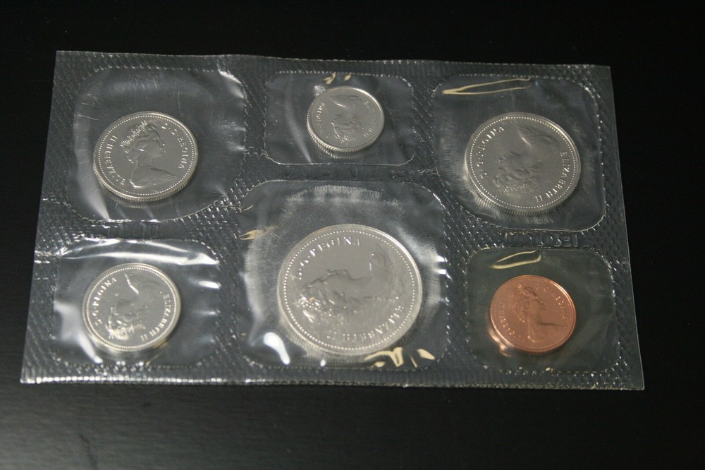 Uncirculated 6 Piece Coin 1979 Canada Mint Proof Like Set (NUM0803)