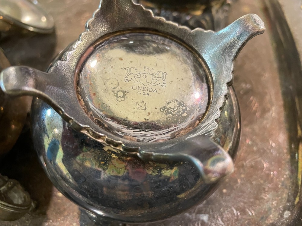 Oneida Silverplate Tea Service 5 Piece Set