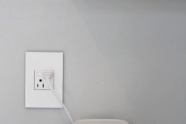 Legrand Adorne - 1 Gang wall plate - AWP1G2WH6 - White finish
