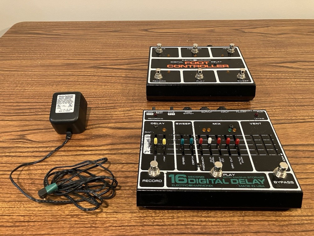 2010s Electro Harmonix 16 Second Digital Delay Effect Pedal W/Controller Adapter
