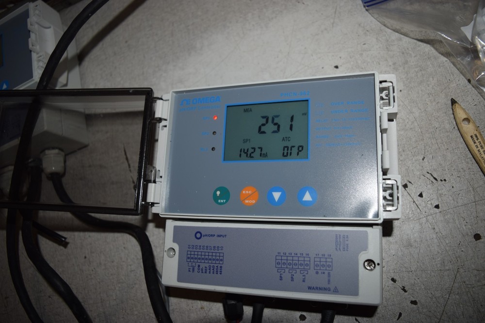 Omega pH/ORP PHCN-962 Controller