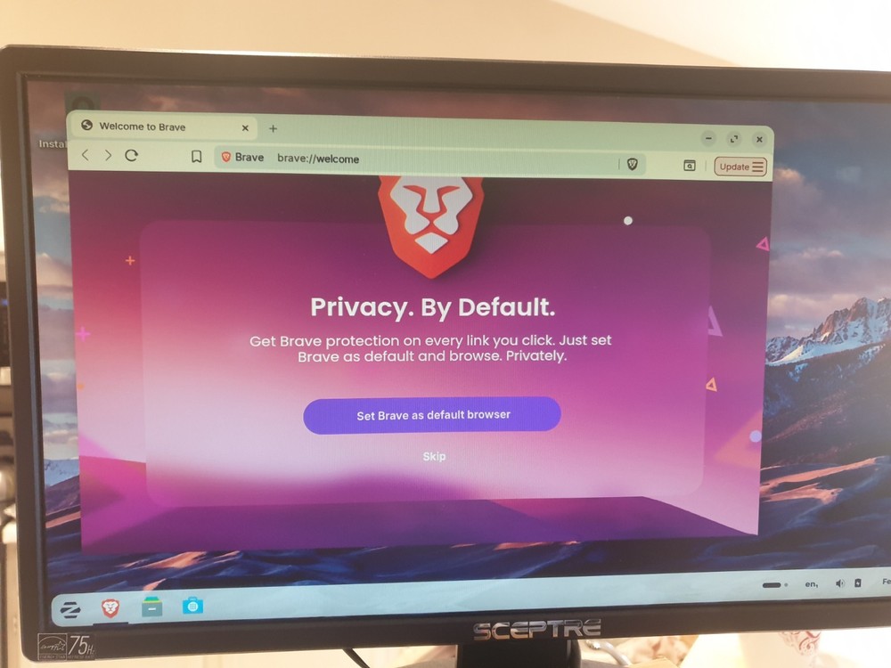 Linux Zorin OS 18 Core, 64-bit, Bootable Live and Install USB Flash Drive