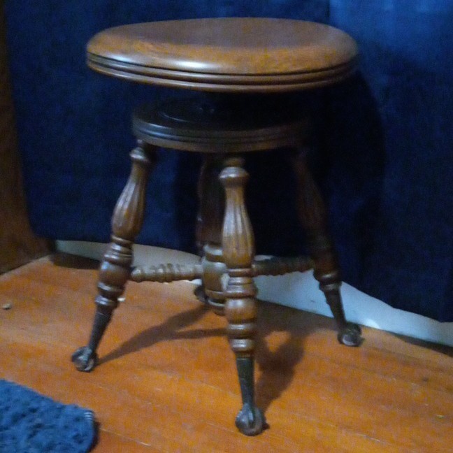 Chas Parker Meridien Co. Adjustable Piano Stool