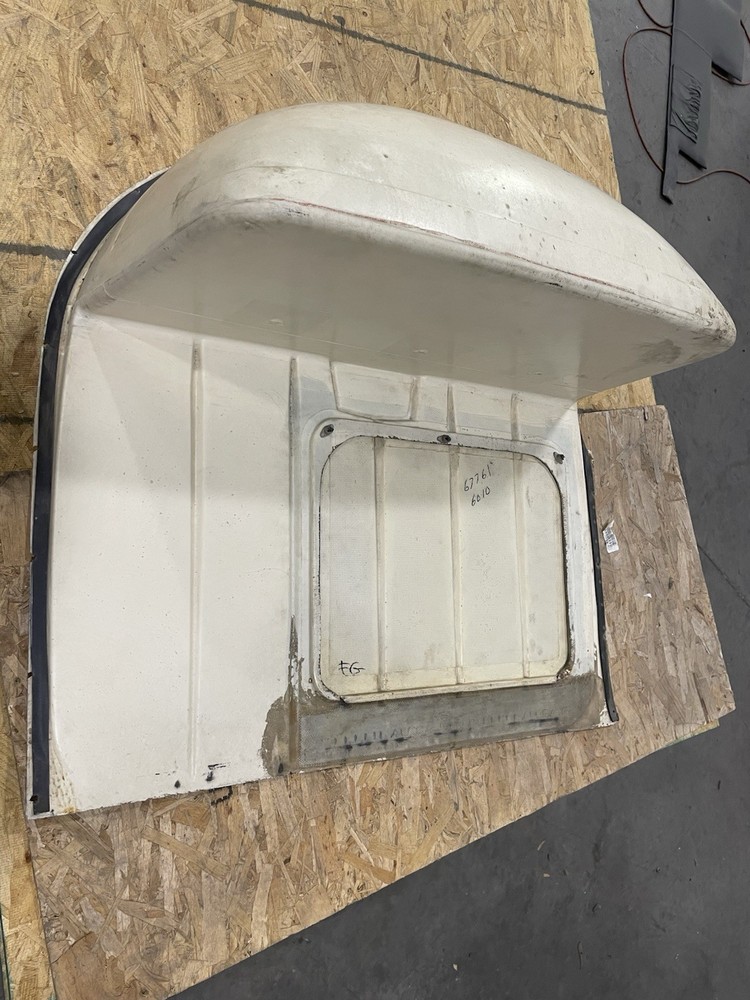 Aircraft Interior Hat Rack/Baggage Shelf Panel