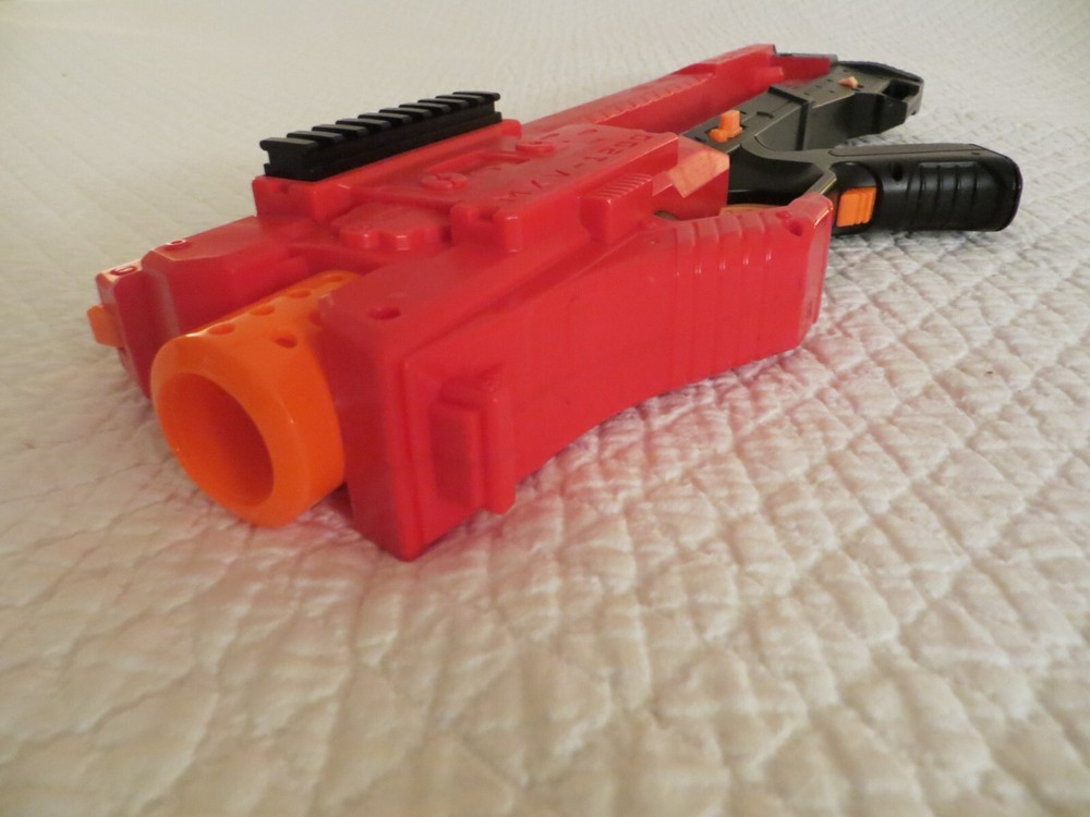 NERF Rival Zeus MXV-1200 Blaster - Red / Blue - B1593