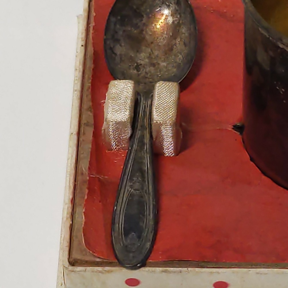 Vintage Silver Plated Oneida Ltd Child's Cup Baby Spoon And Fork Set Antique?