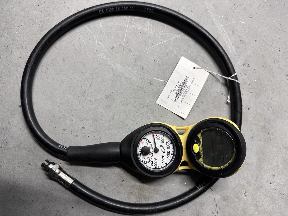 Oceanic Veo 1.0 Dive Computer Untested, Requires Battery and Strap