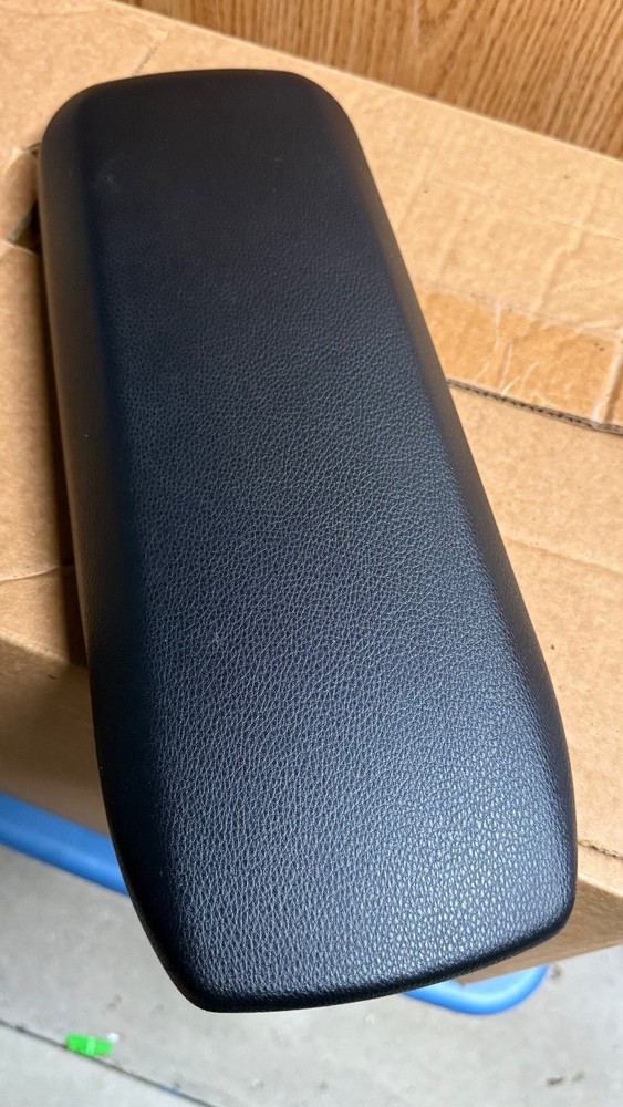 OEM genuine porsche boxster 718 arm rest black.