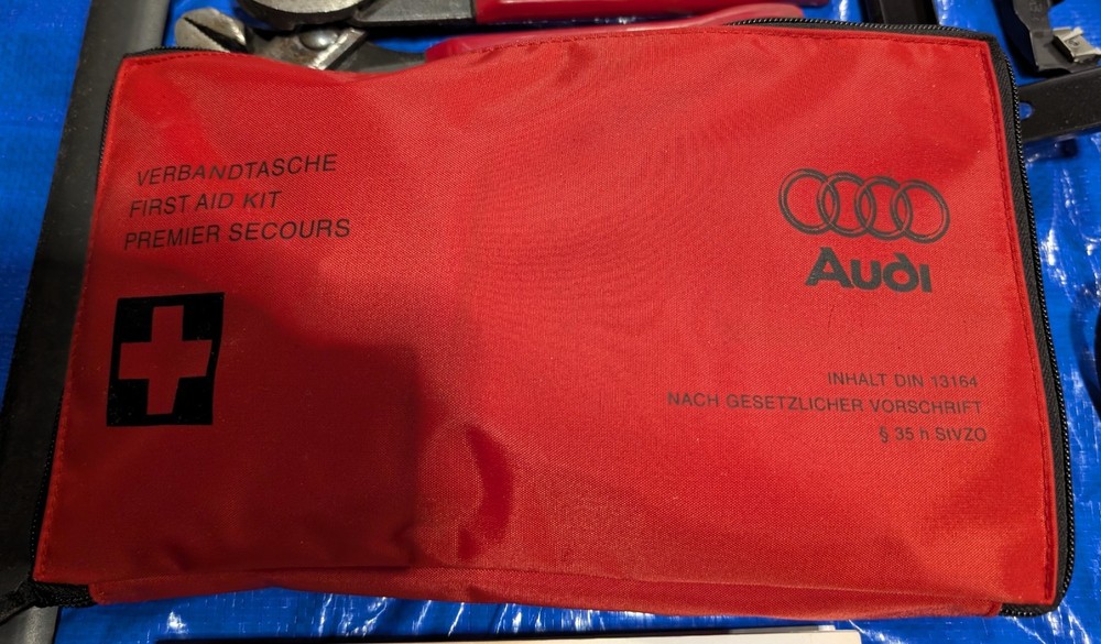Audi First Aid Kit - B6/B7