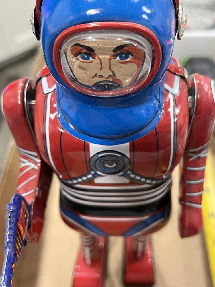 2007 Schilling Robot Tin Toy