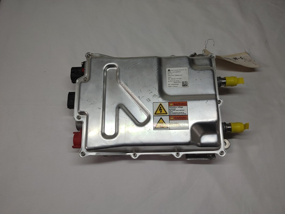 2016-2020 Tesla Model X DC/DC Voltage Converter Module 1060985-00-C
