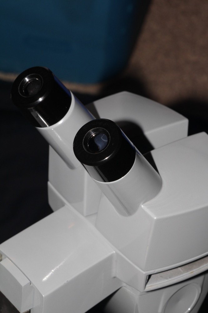 AO Model 40 Stereo Microscope , 20X, lighted stage