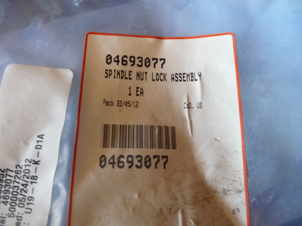 New Sandvik Spindle Nut Lock Assy 04693077