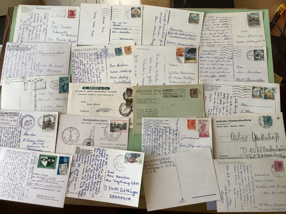 Italy collection postal postcards 20  items Ref A2043
