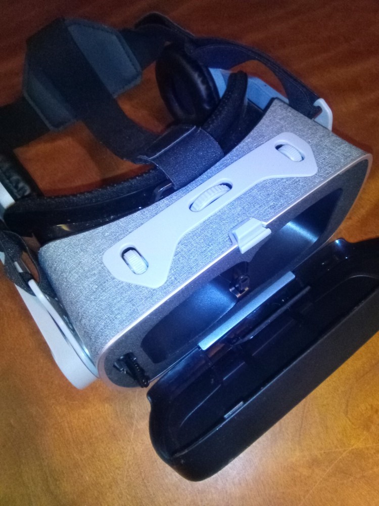 VR Shinecon Virtual Reality Glasses Headset iPhone/Android G07EVR
