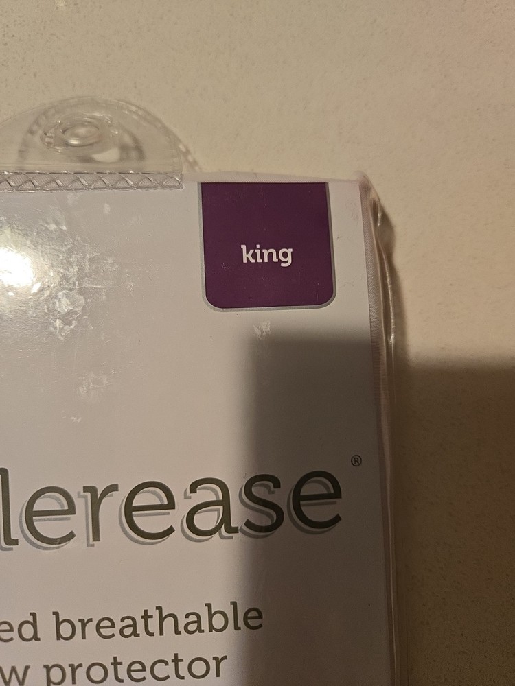 Allerease Zippered Breathable Pillow Protector (King) (20inx36in)