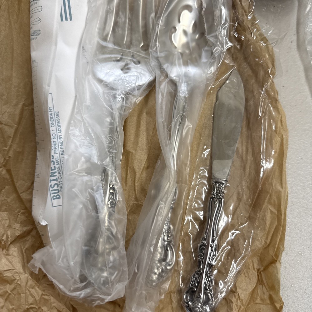 Oneida Serving Set And Hostess Set