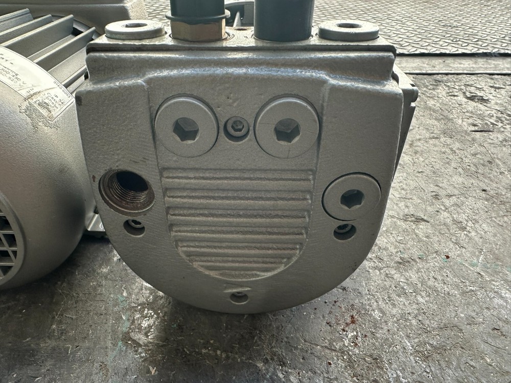 Becker VT 4.8 vacuum pump