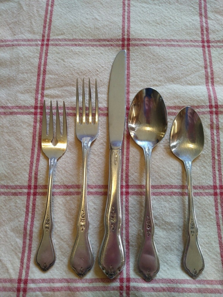 Oneida MORNING BLOSSOM PROFILE- Stainless Flatware -  5 Piece Set burnished