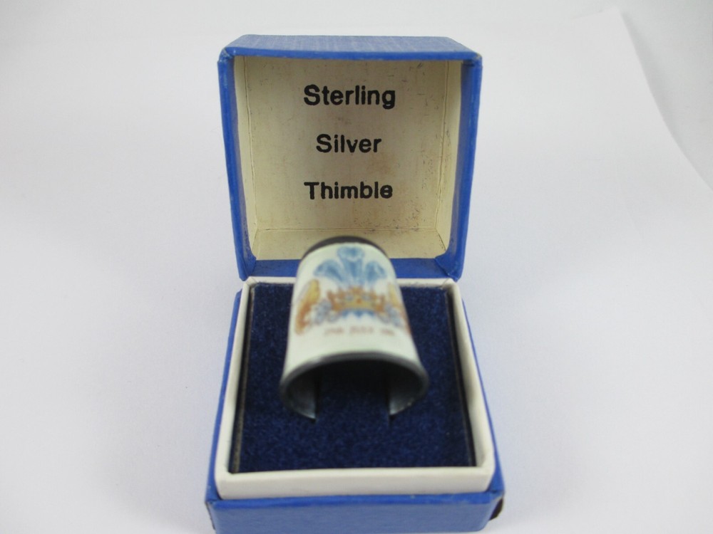 LOVELY  CASED CHARLES & DIANA SOLID SILVER ENAMELED THIMBLE 29th JULY, 1981