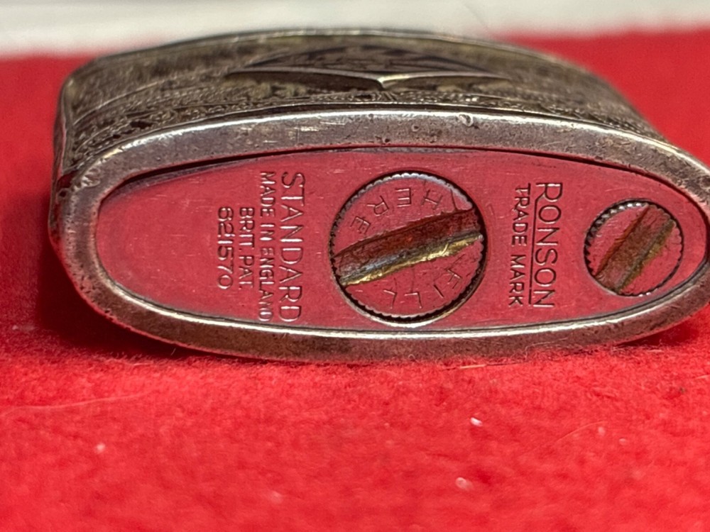 Vintage Ronson Automatic Lighter Hand Etched Design