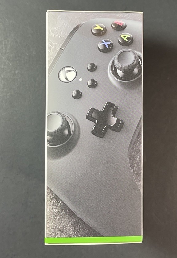 Official XBOX Wired Controller [ BLACK ] NEW