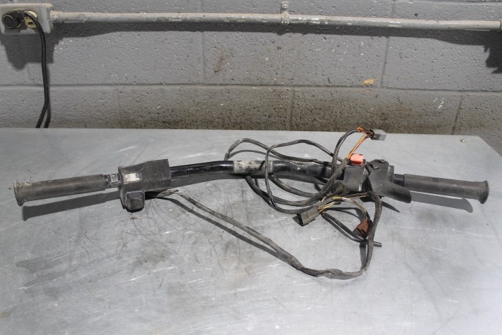 1998 SKIDOO FORMULA Z 583 HANDLEBARS HANDLE BARS #8318