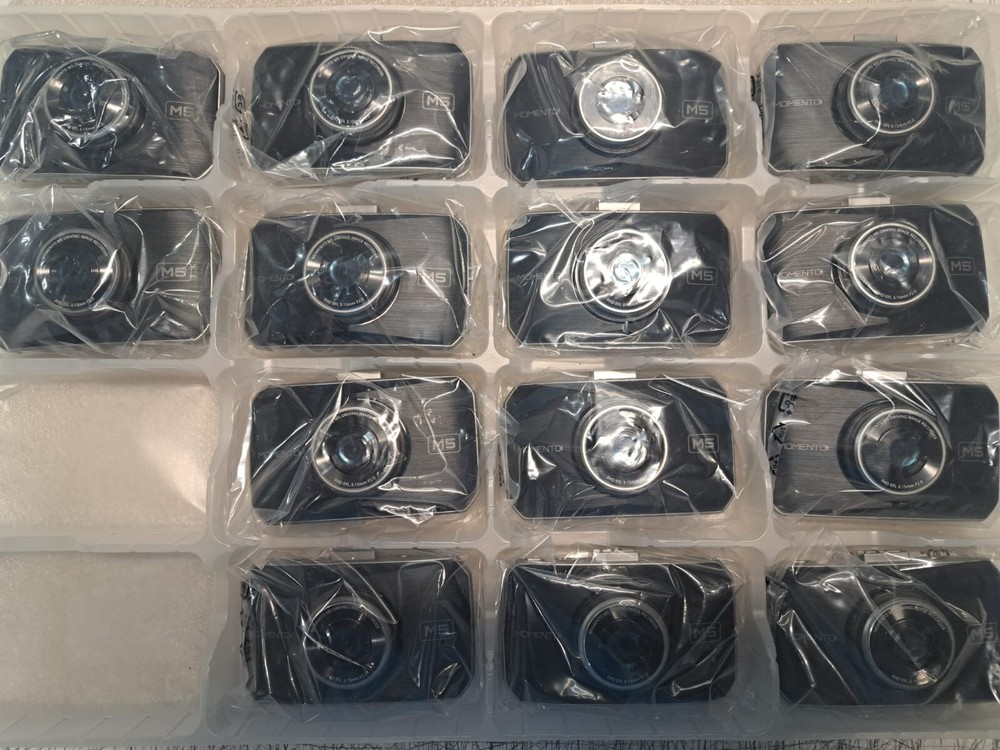 Momento M5 MD-5200 Display Touch LCD + Suction Mount