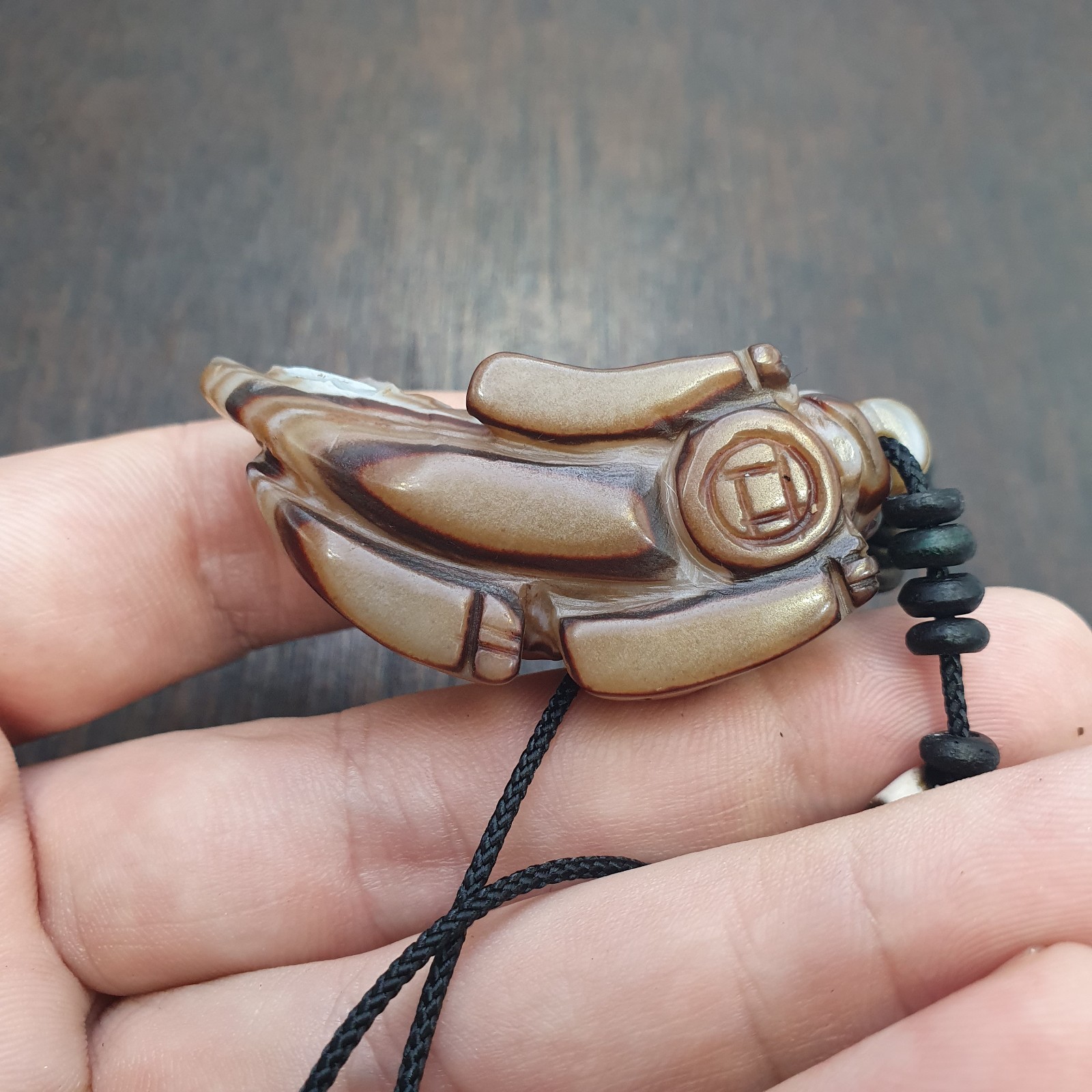 tibetan carving agate eyes stone bead amulet
