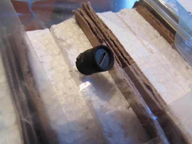 WVL9EB2R2K Vishay Variable Inductors 2.2UH 10% Vertical Style Shielded Radial 5
