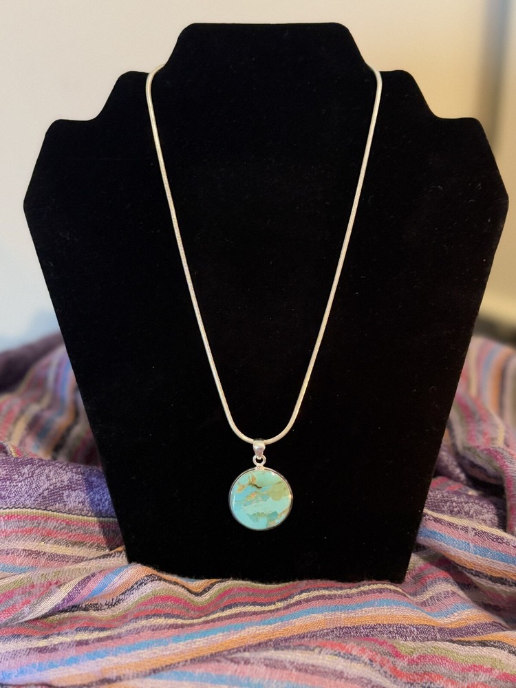 Kingman Mohave Turquoise Pendant 8.5 g