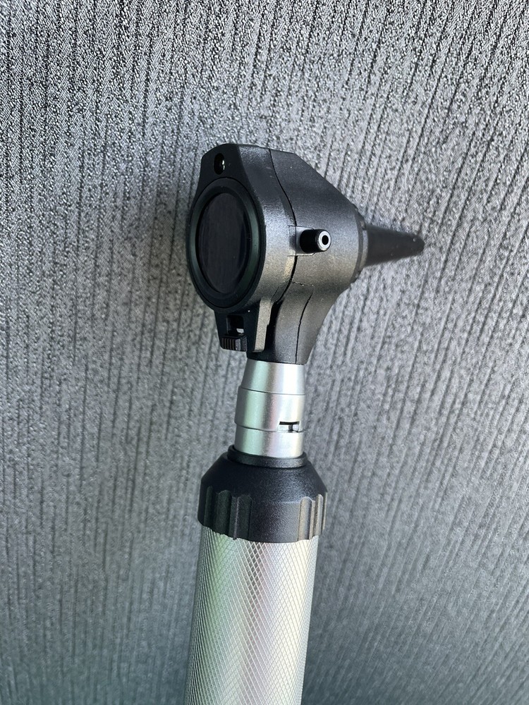 PROFESSIONAL OTOSCOPE SET LED LIGHT 50 SET