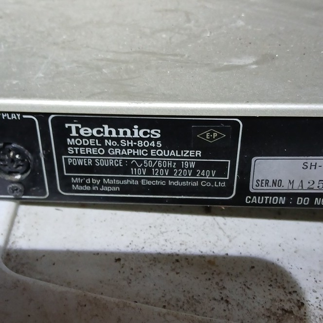 Technics SH-8045 Stereo Graphic Equalizer Analog Silver RCA Inputs Outputs