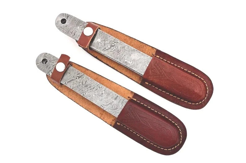 KNIFE SET WITH LEATHER COVER